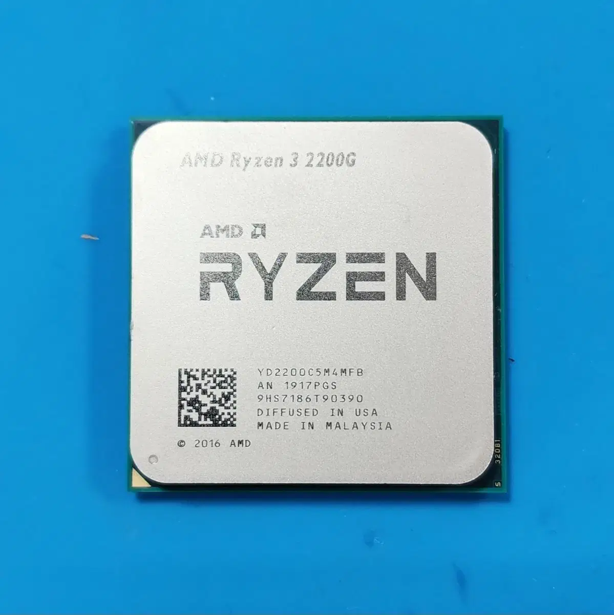 AMD Ryzen3 2200G CPU